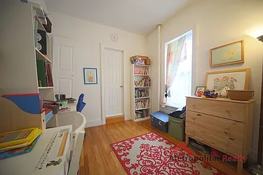 Rented by Metropolitan Realty