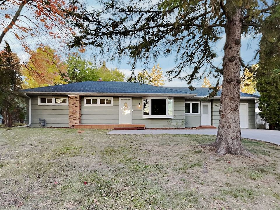 1st image of 2551 Charlotte St