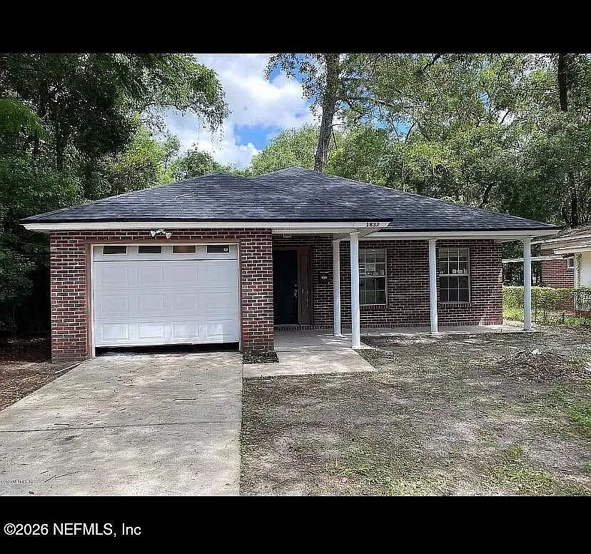 3 bed, 2.0 bath, 1333 sqft, $1,500 — Photo 1