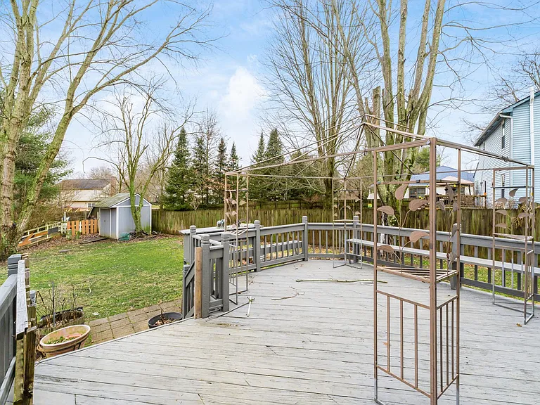 260 Timber Ridge Dr E — Photo 18