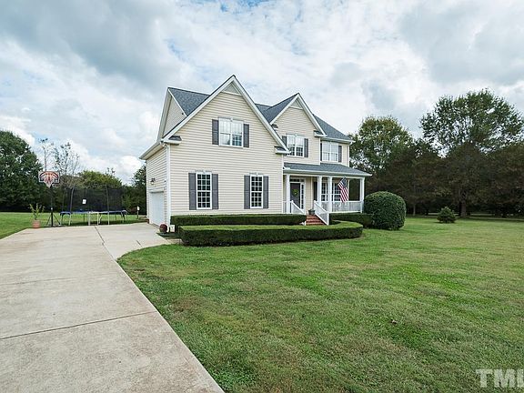 2nd image of 5826 Acorn Knoll Pl