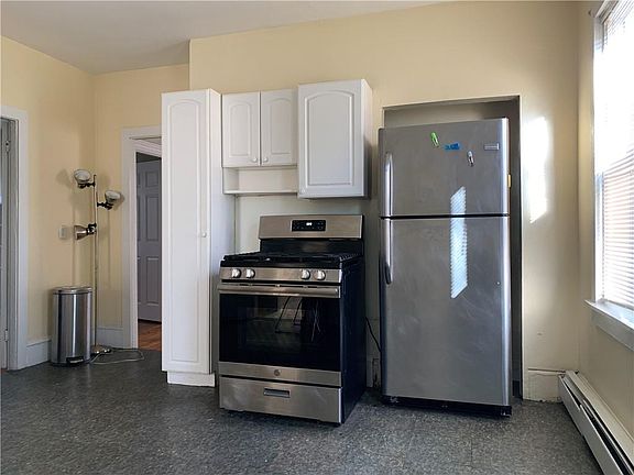 3rd image of 30 Gesler St APT 1