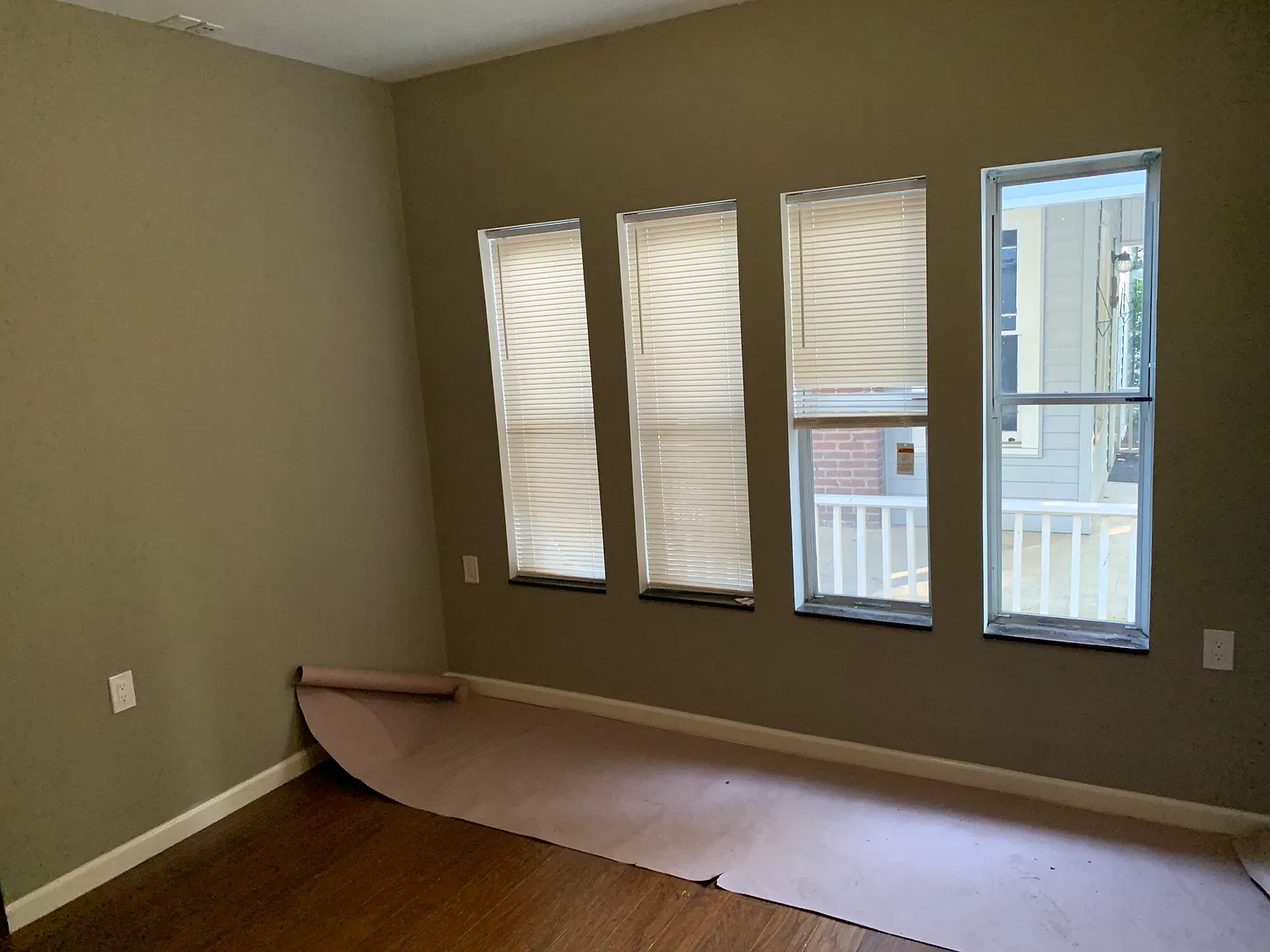 2 bed, 1000 sqft, $1,700 — Photo 3