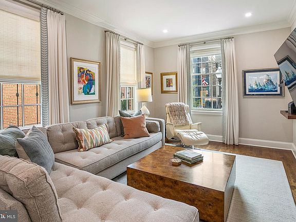 5th image of 3323 Reservoir Rd NW