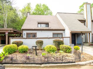 77 Willowick Dr, Lithonia, GA