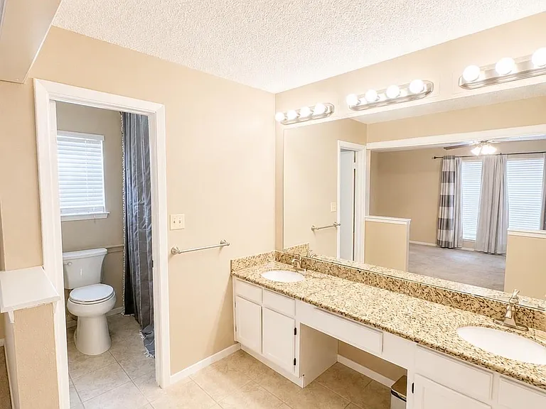 2239 Highland Hills Dr — Photo 19