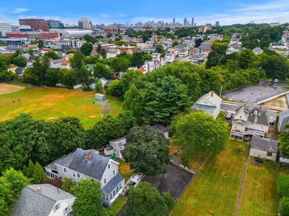 108 Goodenough St, Brighton, MA 02135