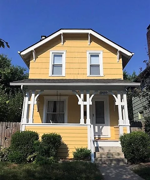 2431 Deming Ave — Photo 1