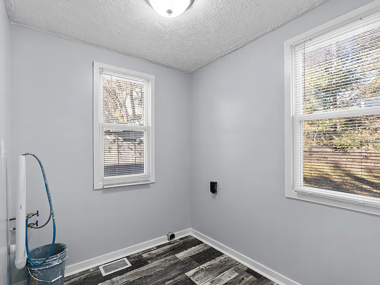 3020 Arbor St — Photo 23