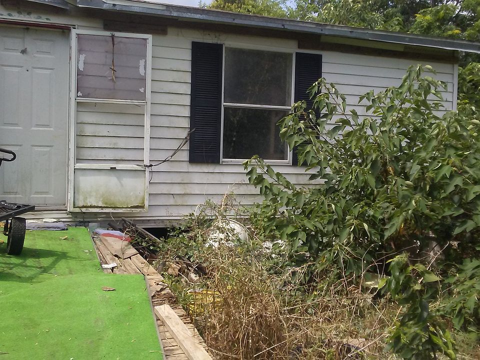 2nd image of 1342 Shady Ln NE