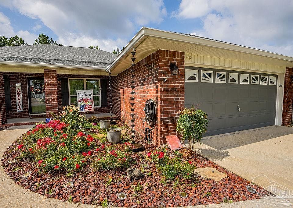 1st image of 1011 Lake Aire Dr