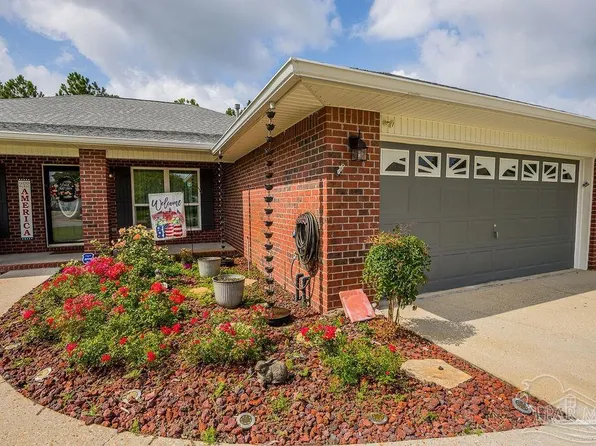 1011 Lake Aire Dr, Pensacola, FL 32506