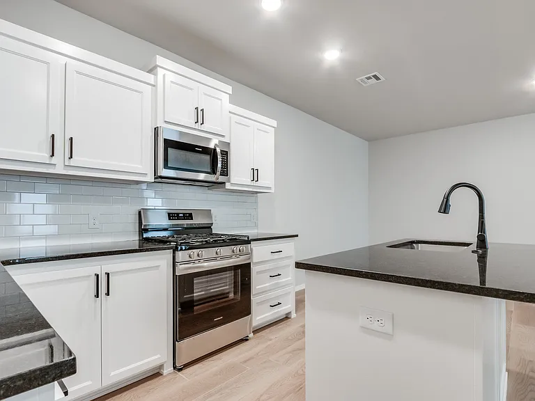 13517&13521 Calli Ct — Photo 19