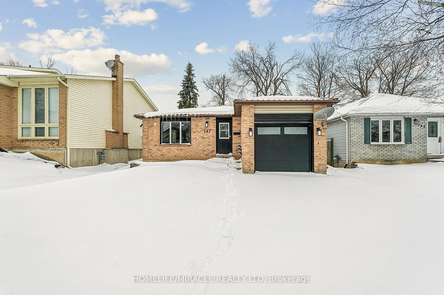 147 Hickling Trl photo 1