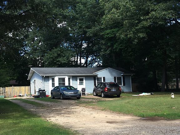 3rd image of 51732 Pleasant Dr