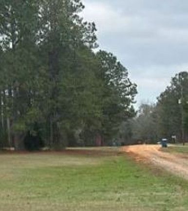 Exterior Neighborhood (street photo)