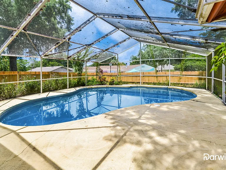 104 Holderness Dr — Photo 15