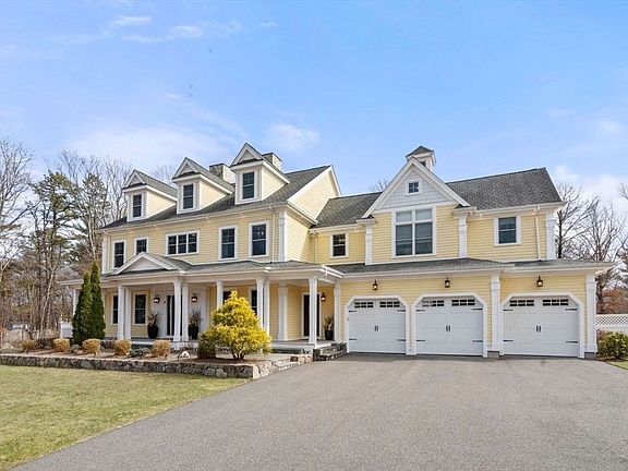2nd image of 11 Briarwood Dr