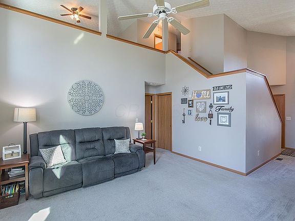 5th image of 5943 Stewart Hollow Dr