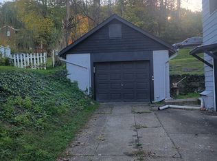 2300 State Ave #A, Coraopolis, PA