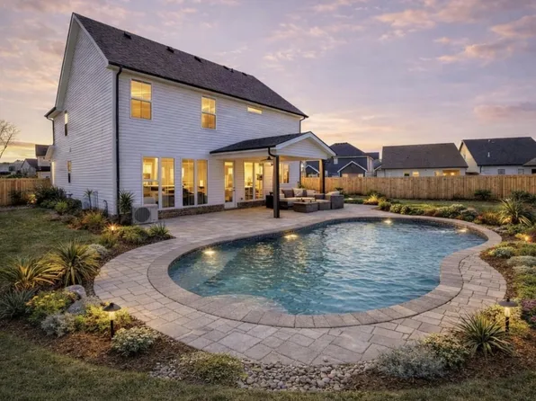 4109 Meadowlark Rd, Lexington, KY 40509