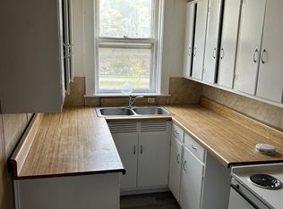 98 Main St APT 7, Gardner, MA 01440