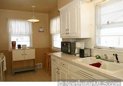 3rd image of 2217 Nokomis Ave