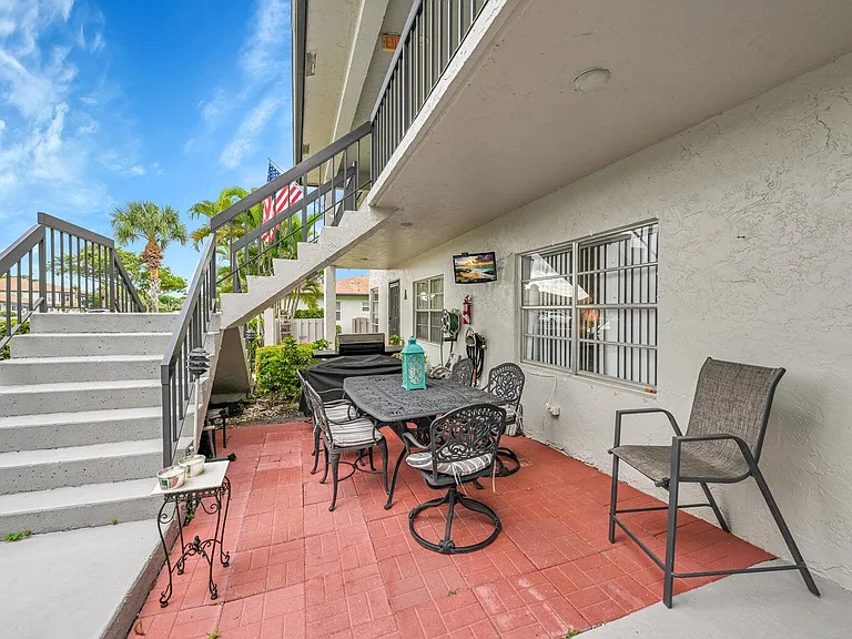 5759 Phoenix Palm Ct #C — Photo 3