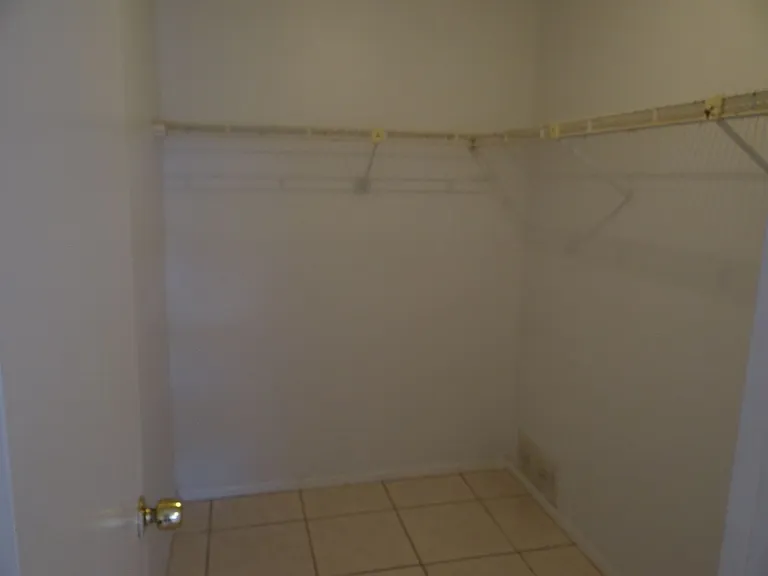 1250 Autumn St — Photo 8