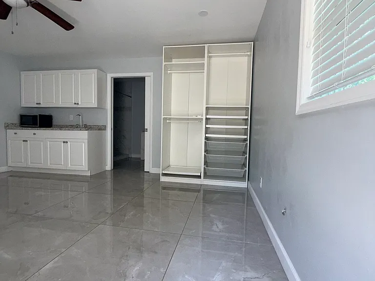 1022 Citrus Ave #B — Photo 5