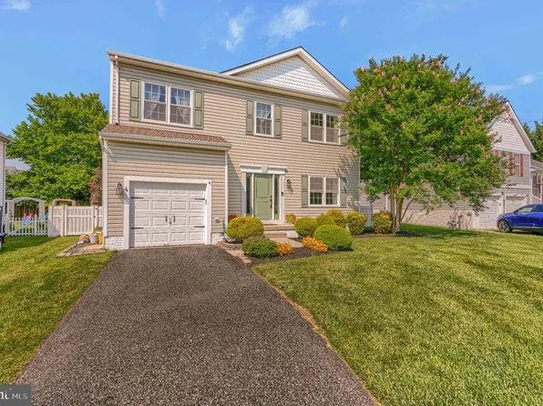 4 Granny Smith Ct, Baltimore, MD 21220