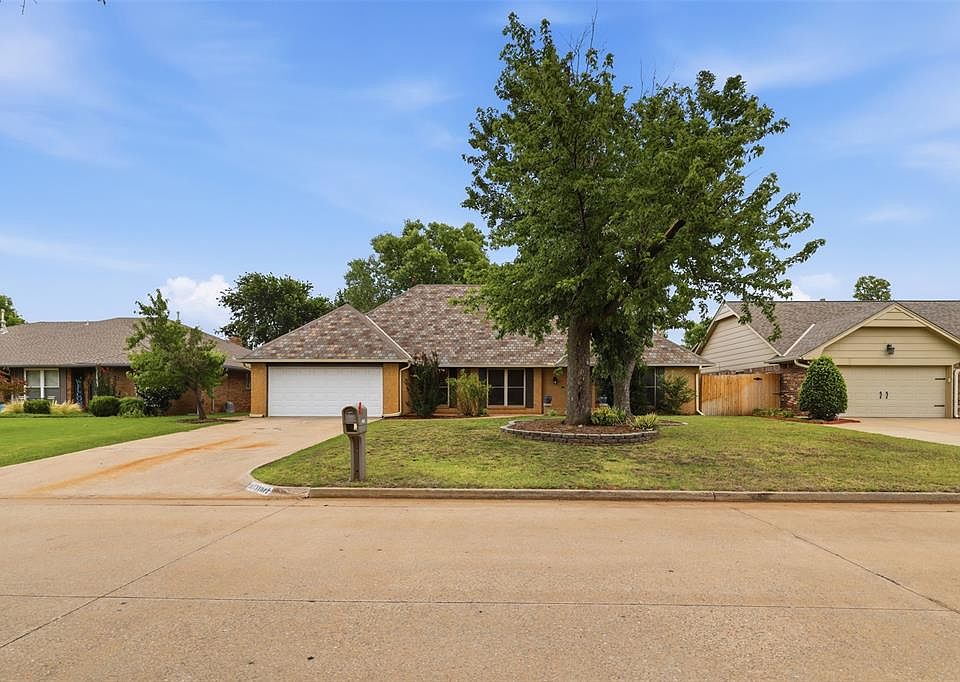 1st image of 13404 Green Valley Dr