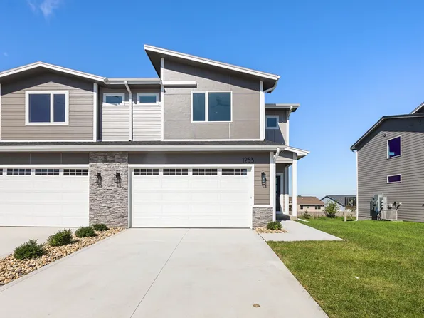 1253 NW 2nd St, Grimes, IA 50111