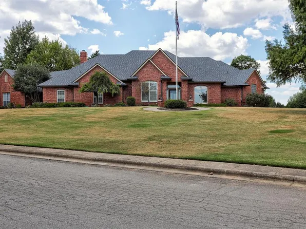 1079 Chaparral Dr, Choctaw, OK 73020