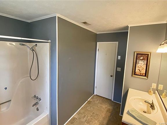 3rd image of 3528 High West Dr
