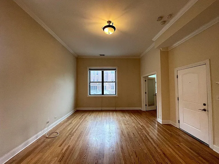 853 N Lasalle St #4S — Photo 8
