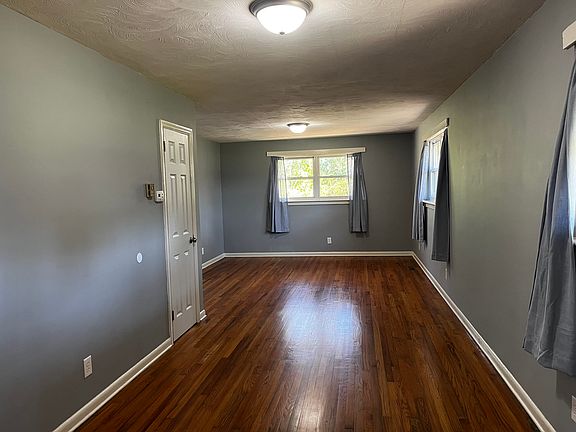 Living/Entry Room