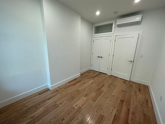 4th image of 422 Himrod St APT 1L
