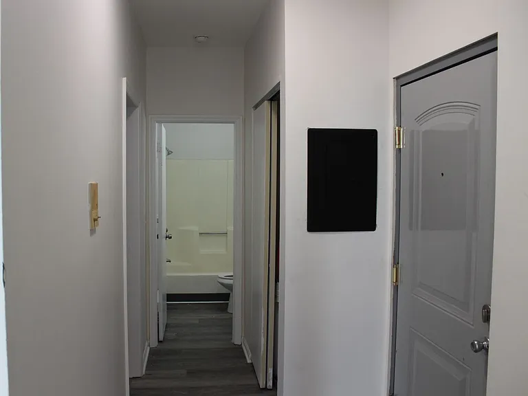 251 Green St — Photo 9