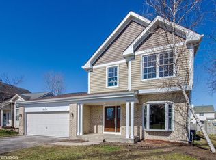2931 Melbourne Ln, Lake In The Hills, IL 60156