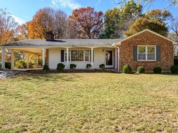 212 Deerwood Dr, Lynchburg, VA 24502