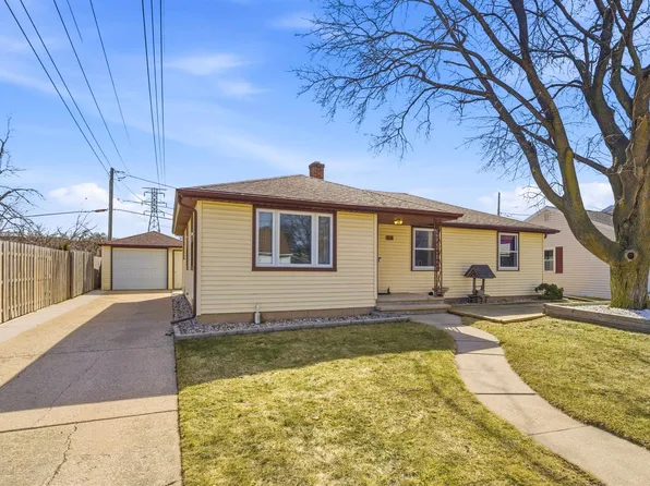 88 Foster Ct, Appleton, WI 54915