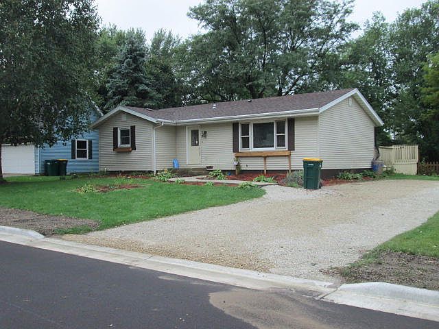 1st image of 32 N Maria Dr