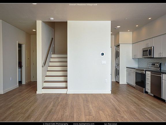 5th image of 1590 Myers Ln #201