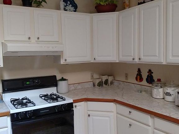 5th image of 215 N Henry St