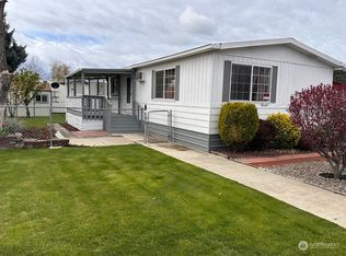 946 NE Dawson St, College Place, WA 99324