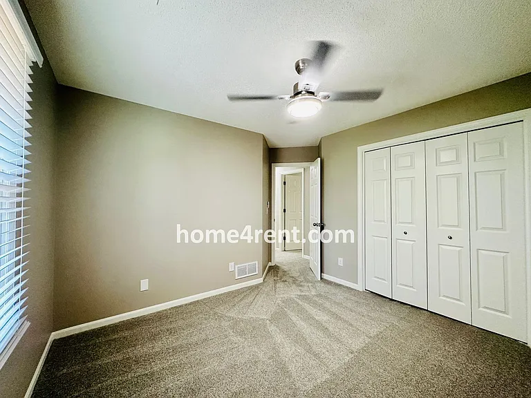 902 Sherman Pkwy — Photo 49