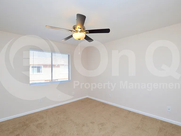 1418 E Knoll Cir #2 — Photo 13