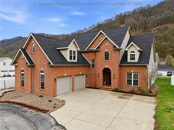 3025 Michael Ave, Belle, WV 25015