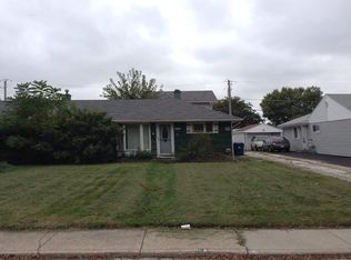 9056 S Knox Ave, Hometown, IL 60456